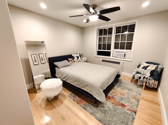 Building Photo - 50 Follen St