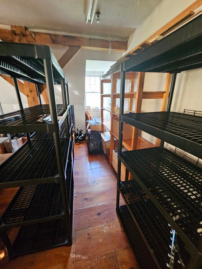 Building Photo - 312 Daniel Webster Hwy