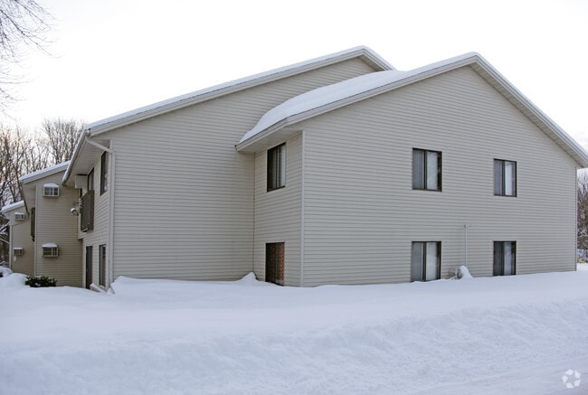 Building Photo - Creekside Apartments