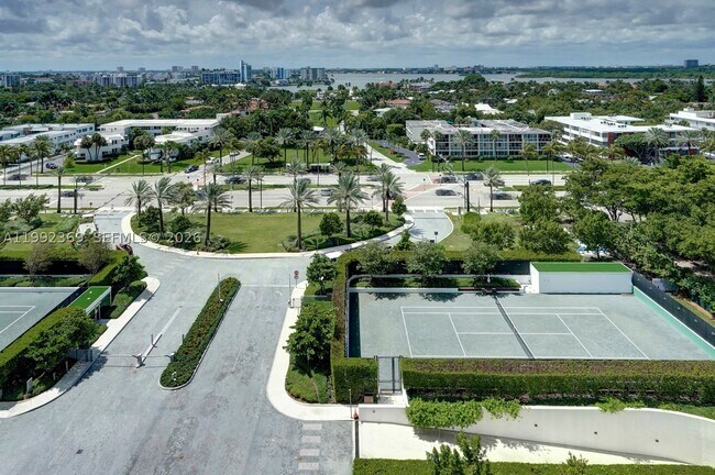 Building Photo - 10203 Collins Ave