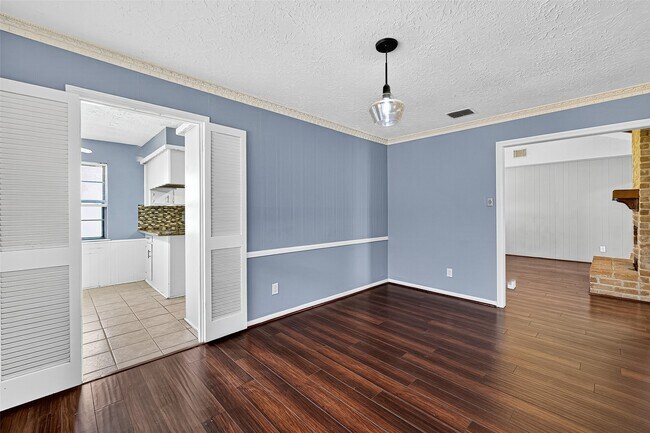 Building Photo - 12315 Chessington Dr