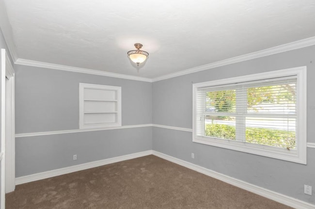 Building Photo - 2132 Coronet Dr