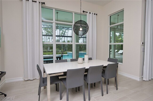 Building Photo - 6262 Union Island Wy