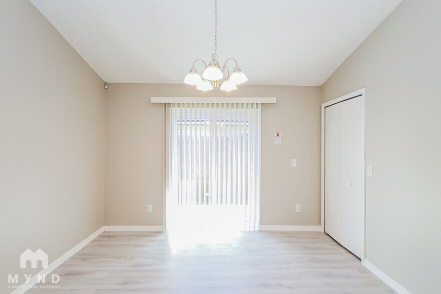 Building Photo - 9591 Lupine Ave