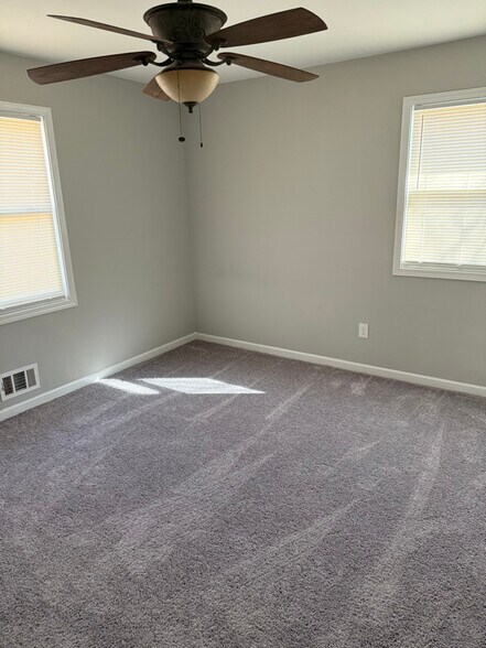 Building Photo - 2830 Rex Rd