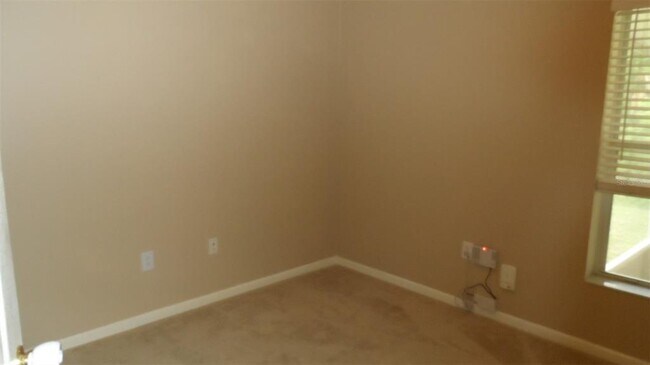 Building Photo - 30709 Lanesborough Cir