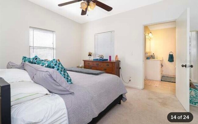 Master Bedroom - 302 Oakwood Ct