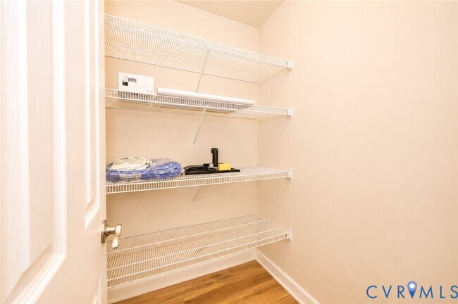 Building Photo - 11320 Sadler Oaks Dr