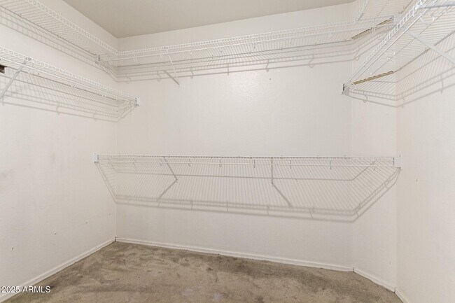 Building Photo - 1642 E Desert Ln