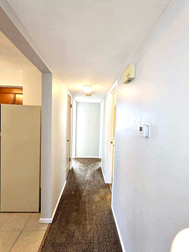 Building Photo - 4252 Fatima Dr
