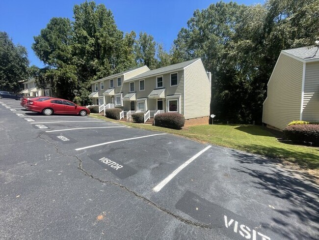 Building Photo - 6140 Loch Laural Ln