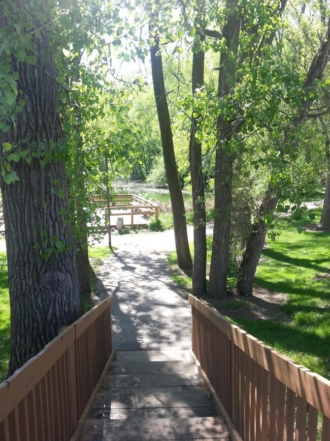 Walden Pond Cooperative 14451457 E Pond Dr Okemos MI 48864