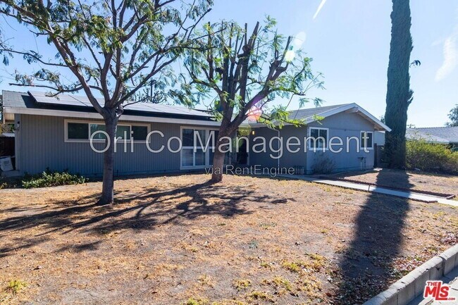 Building Photo - 10056 Mason Ave