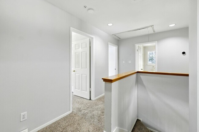 Building Photo - 263 S Crimson Clover Ct