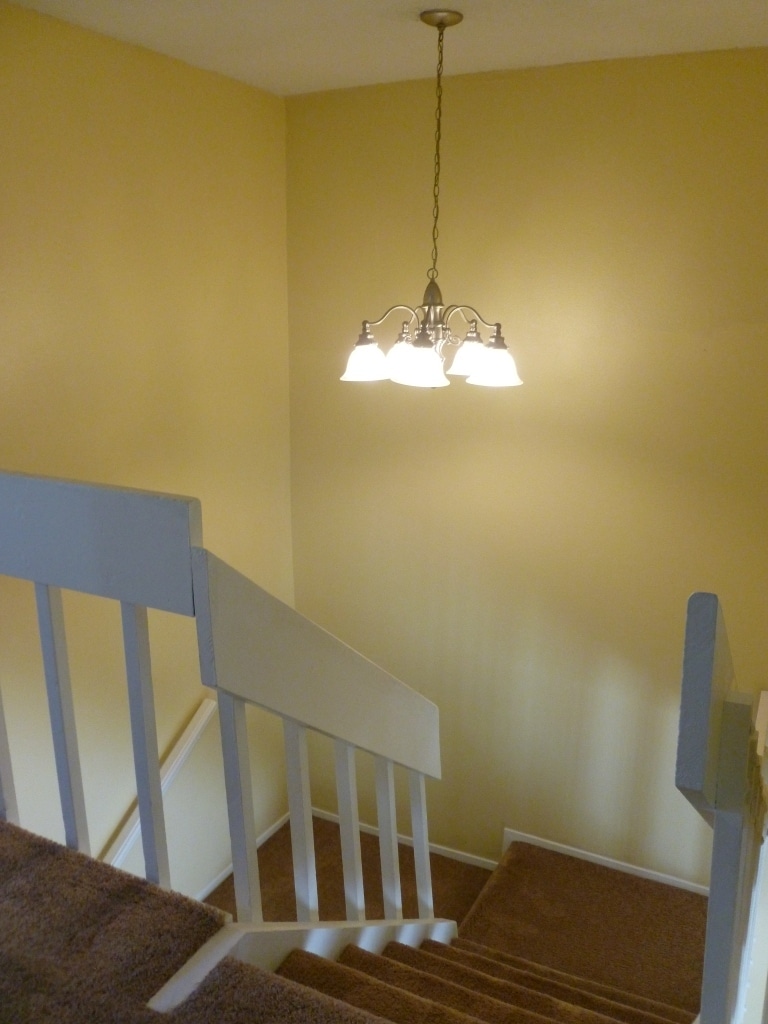 Building Photo - 700 Fernwood Ln