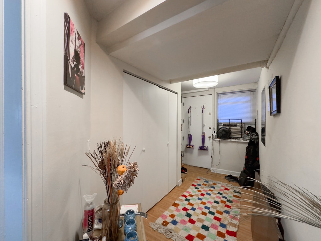 Building Photo - 3701 N Racine Ave