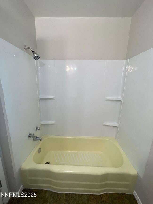 Building Photo - 4600 Azalea Dr