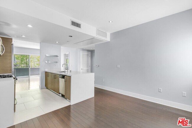 Building Photo - 1730 Sawtelle Blvd