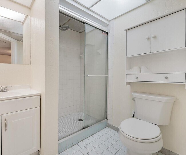 Building Photo - 7911 N Colony Cir