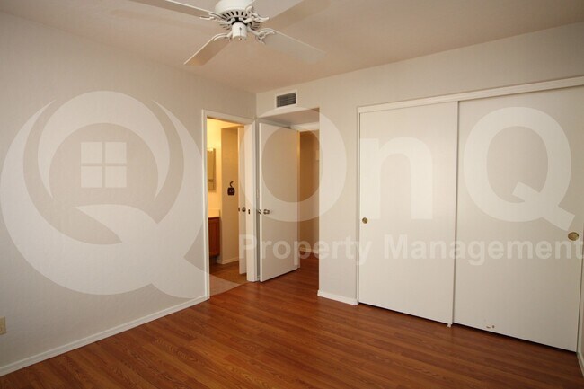 Building Photo - 2100 W Lemon Tree Pl
