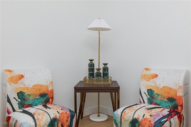 Building Photo - 9762 Silver Dusk Ct