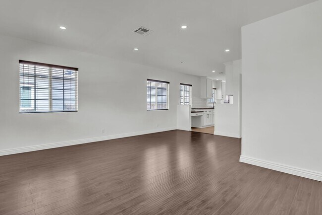 Building Photo - 4818 138th St