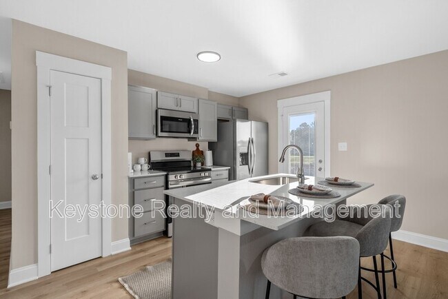 Building Photo - 303 Tennessee Ave