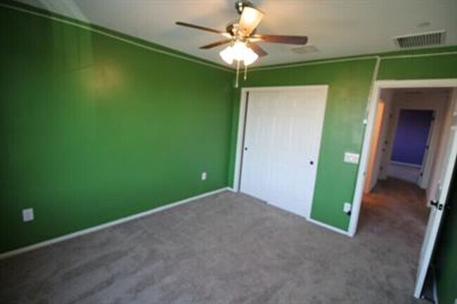 Building Photo - STUNNING 4-Bedroom + Den Home in Gladden Farms!!!!! SOLAR PANELS!!!