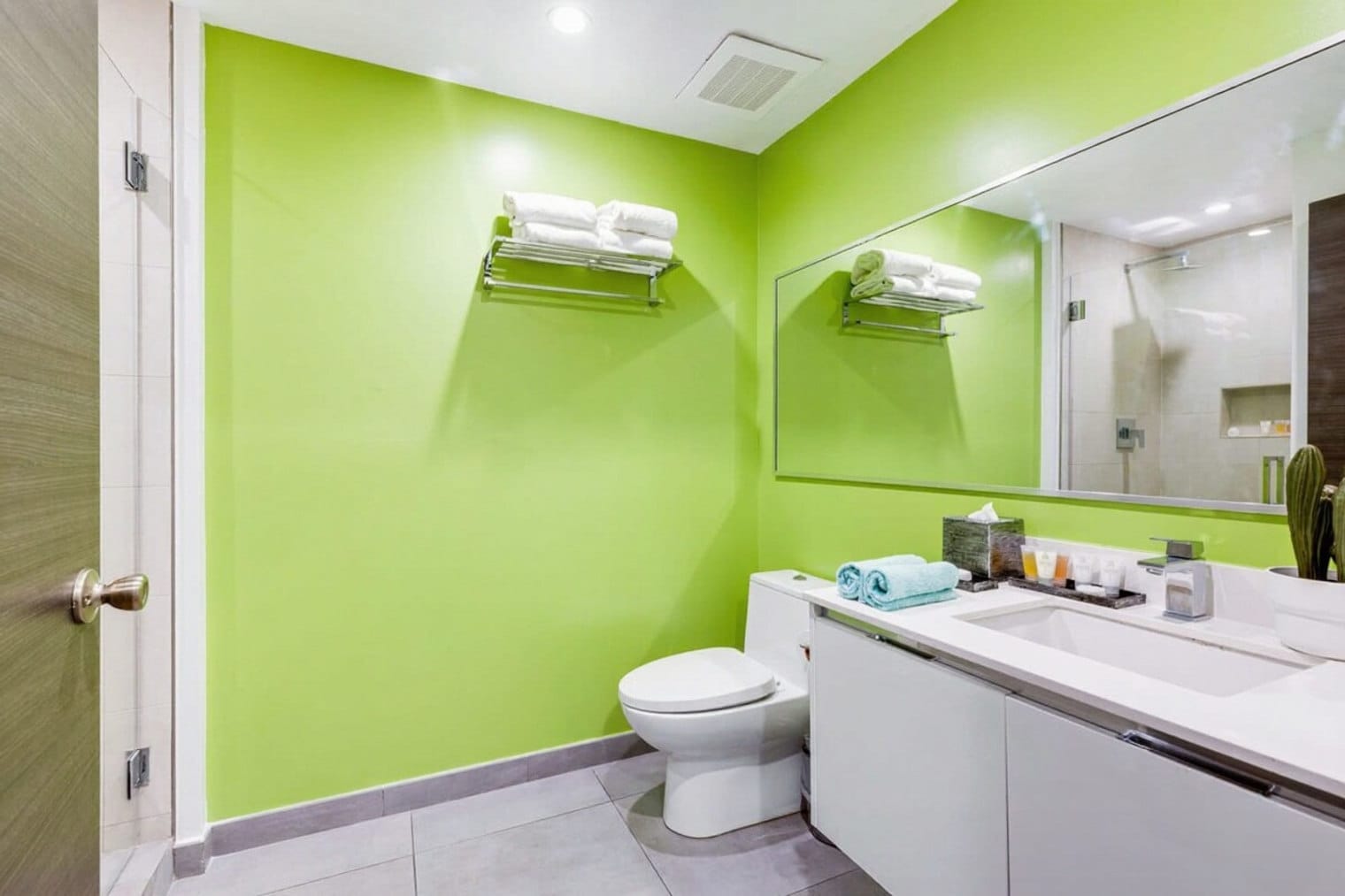 Building Photo - 777 N Ocean Dr