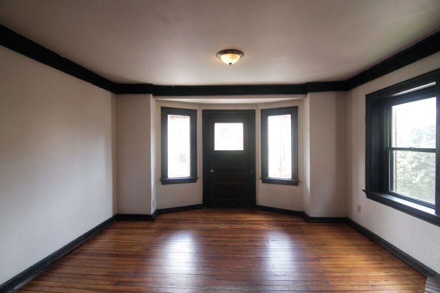 Building Photo - 314 S Trenton Ave