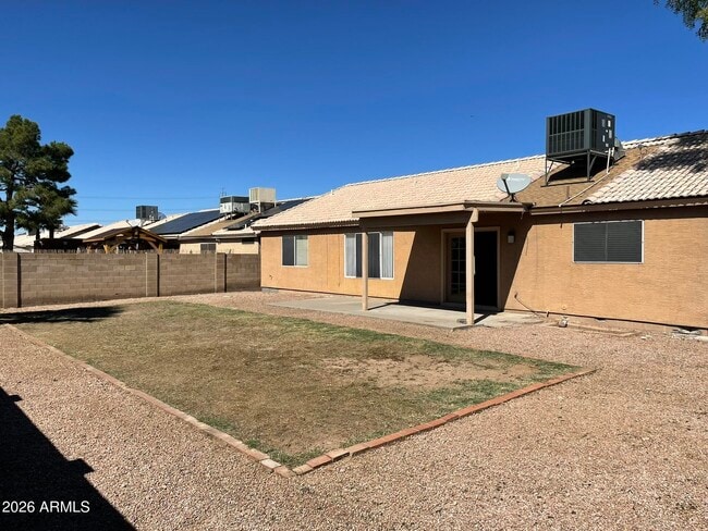 Building Photo - 3349 W Abraham Ln