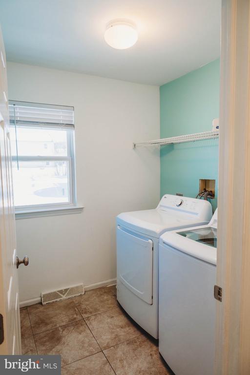 Building Photo - 312 Galean Dr