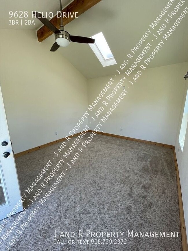 Building Photo - 9628 Helio Dr