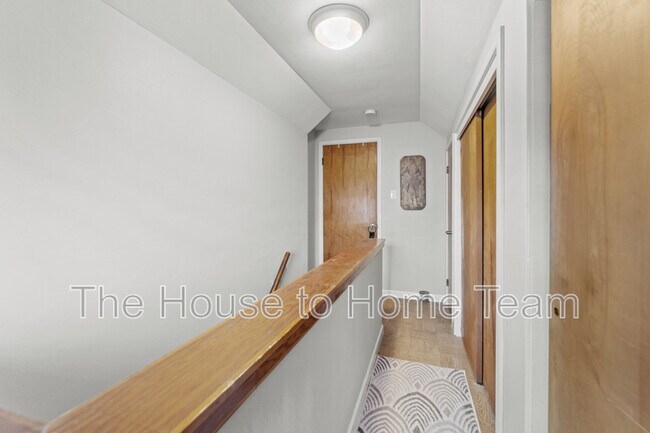 Building Photo - 405 Farrell St
