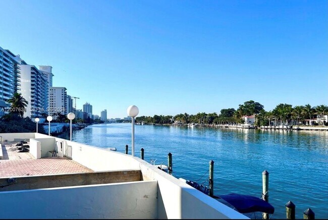 Building Photo - 5838 Collins Ave