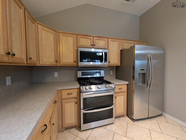 Building Photo - 5509 Long Leaf Dr