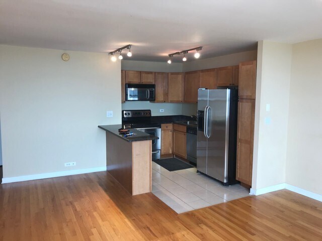 Building Photo - 655 W Irving Park Rd