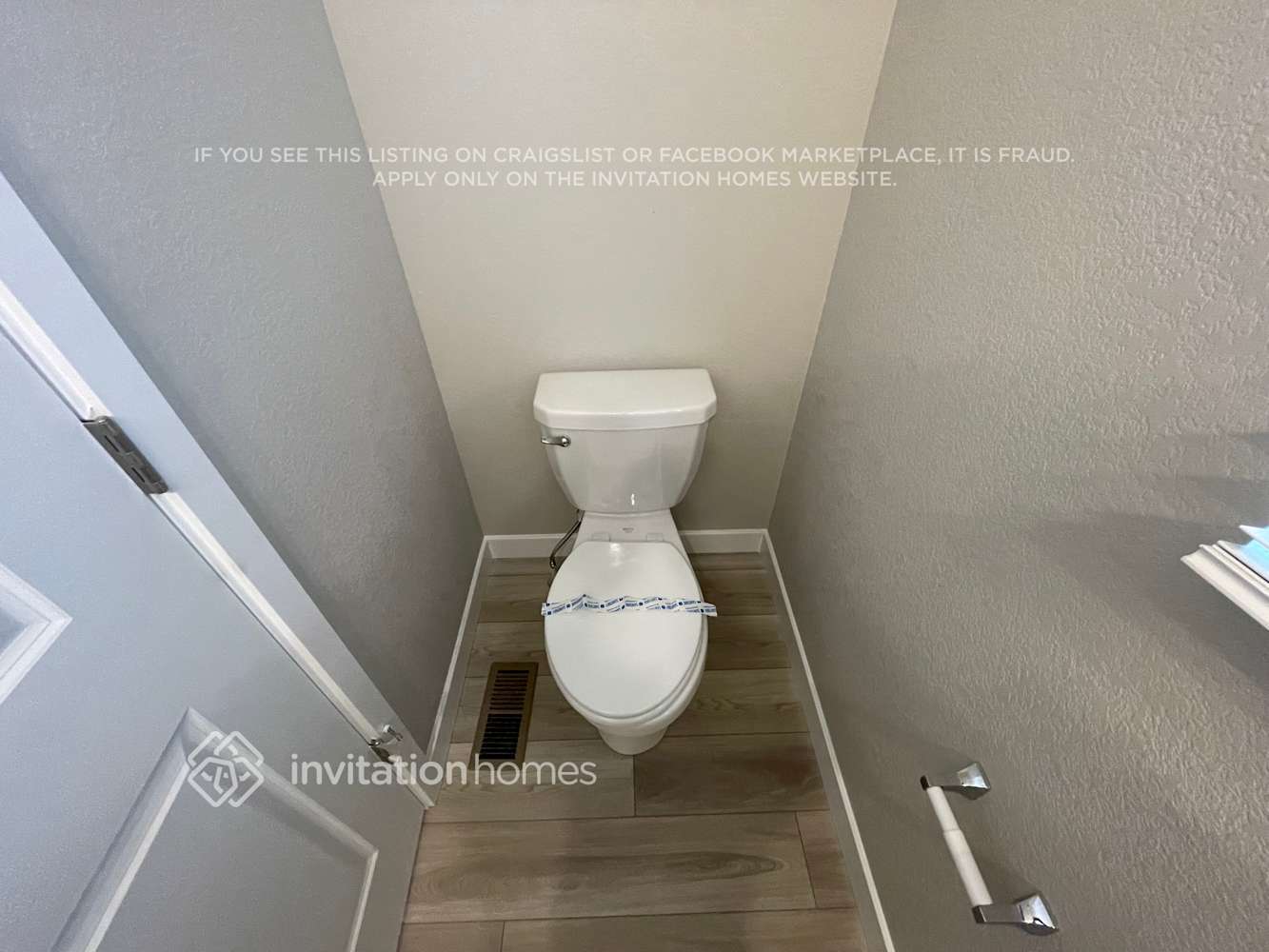 Building Photo - 13593 Arriba Dr