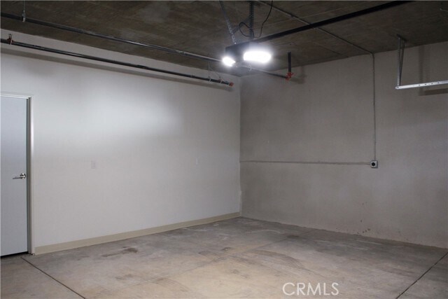 Building Photo - 67 S Craig Ave