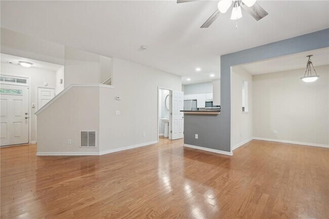 Building Photo - 3306 Sheffield Cir