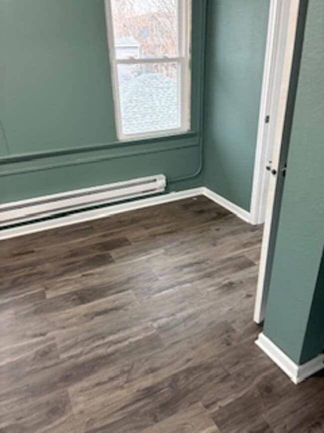 Building Photo - 303 Franklin St