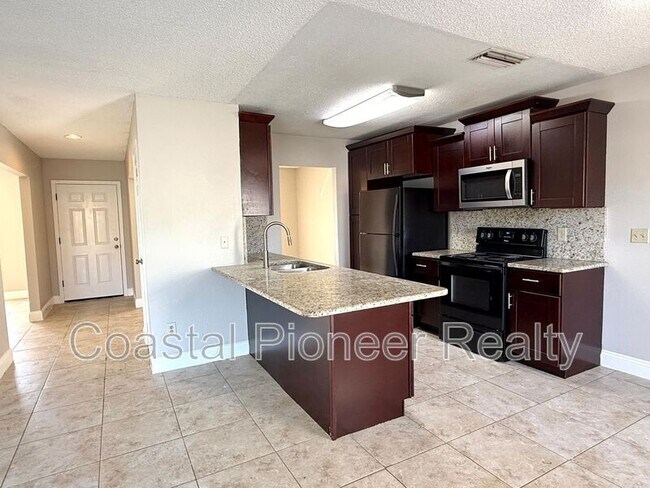 Building Photo - 606 Sandy Creek Dr