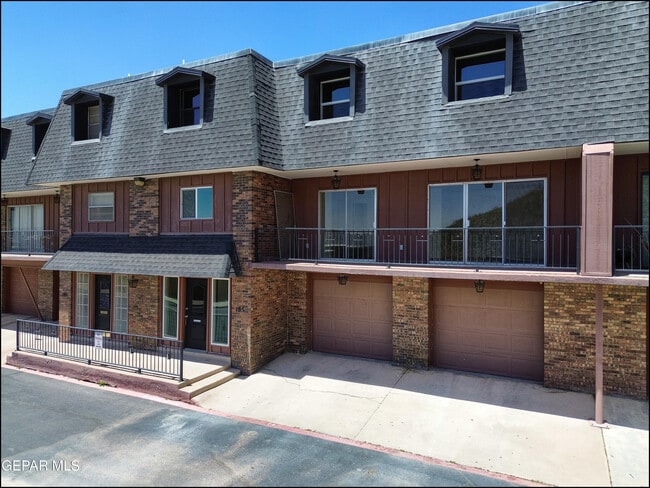 Building Photo - 4800 N Stanton St