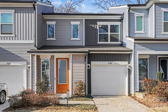 Building Photo - 5128 Somerset Hill Ln