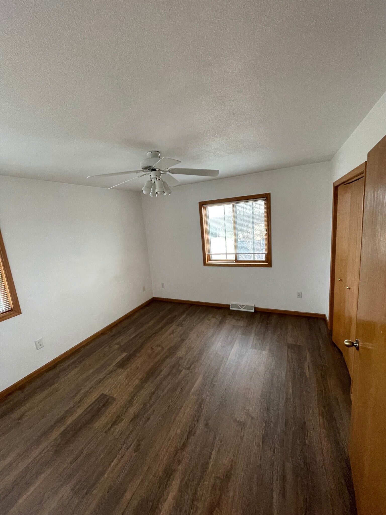 bedroom 2 - 1500 Packers Ct