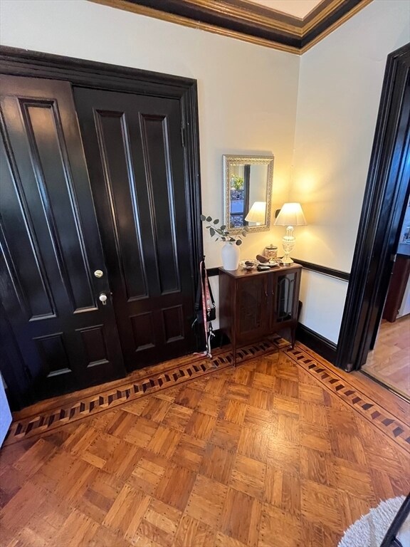 Building Photo - 554 E Broadway