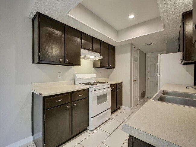 Building Photo - 9203 Kempler Dr