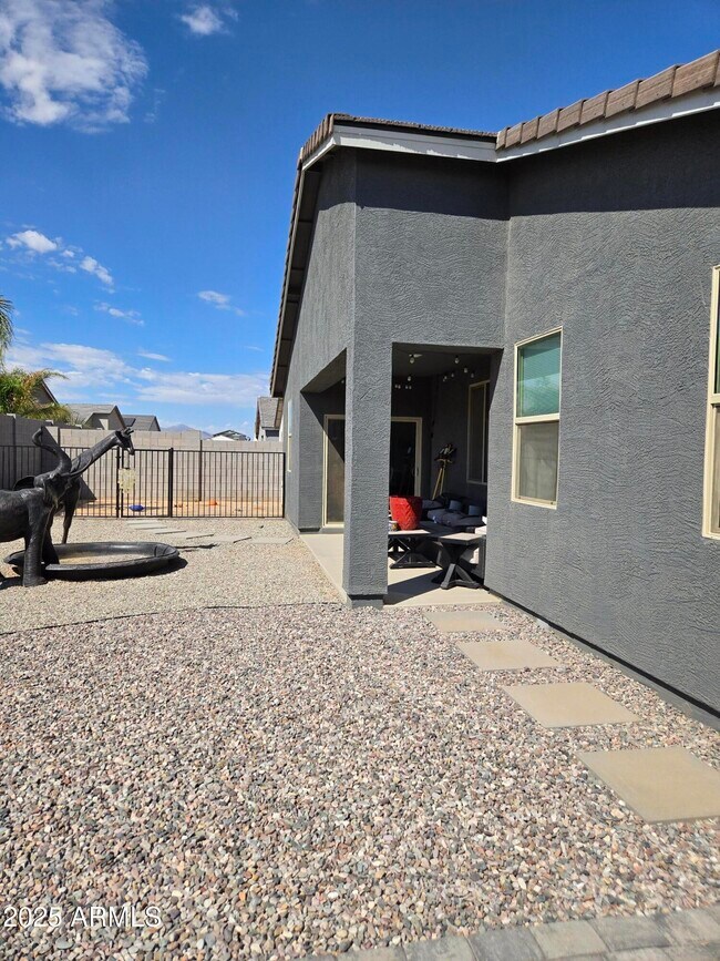 Building Photo - 11854 N Uphoff Dr