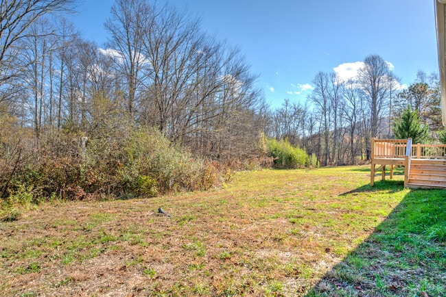 Building Photo - 265 Lewis Creek Dr