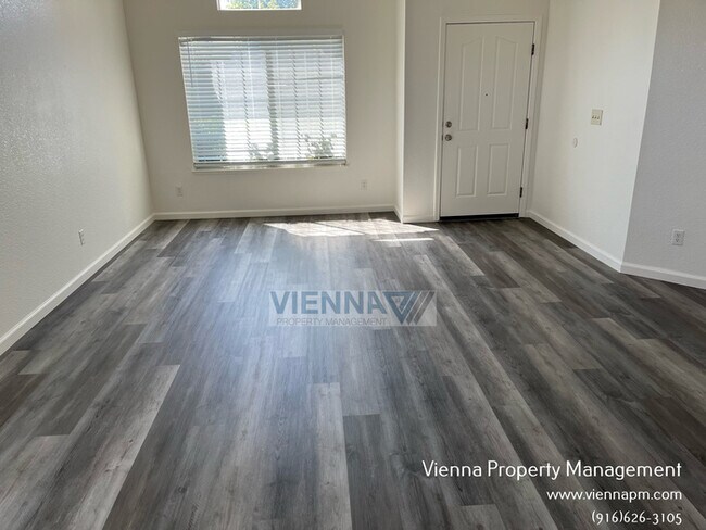 Building Photo - 108 Donegan Ct